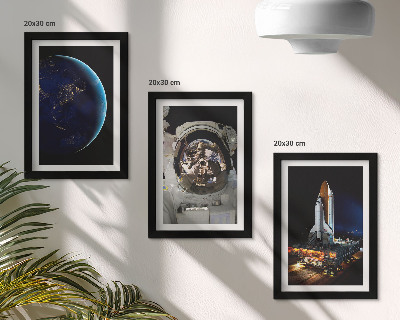 Lot de 3 tableaux Vues spatiales avec la Terre, un astronaute et une fusée