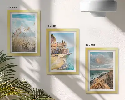 Lot de 3 tableaux représentant des paysages côtiers avec plage, ville et falaises