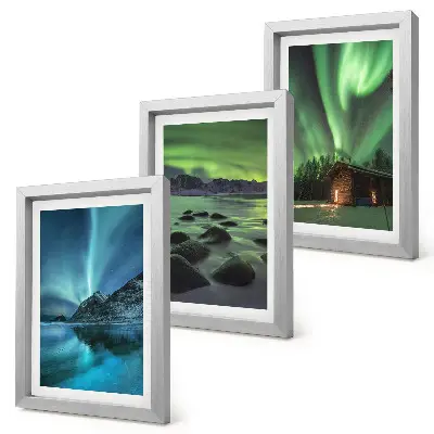 Mur de cadres paysages d'hiver avec aurores boréales au-dessus des montagnes
