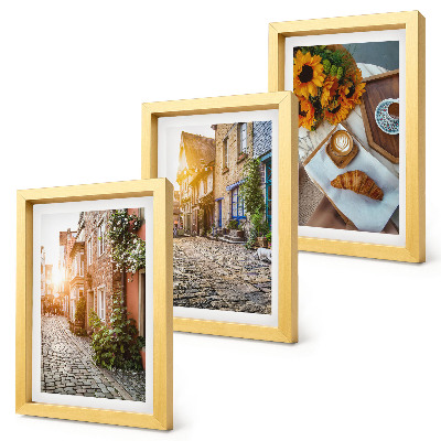 Ensemble de 3 tableaux Des rues charmantes avec du café et des tournesols