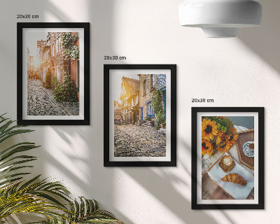Ensemble de 3 tableaux Des rues charmantes avec du café et des tournesols
