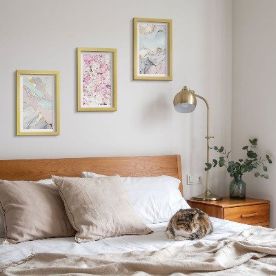Mur de cadres Fleurs roses aux motifs marbrés et pastel