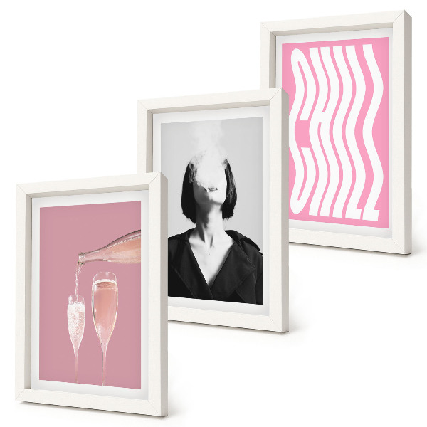 Lot de 3 tableaux Portrait élégant d'une femme se relaxant au champagne