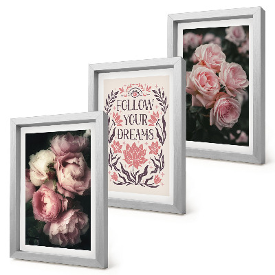 Ensemble de 3 tableaux Des roses anciennes avec une inscription sur les rêves