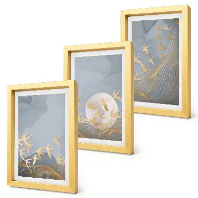 Ensemble de 3 tableaux représentant des oiseaux en vol sur fond de ciel et de lune