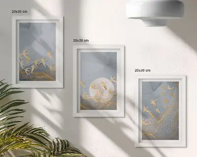 Ensemble de 3 tableaux représentant des oiseaux en vol sur fond de ciel et de lune
