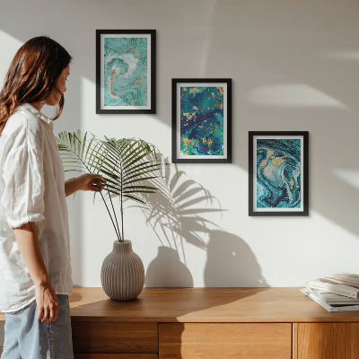 Mur de cadres Abstraction turquoise de peinture renversée