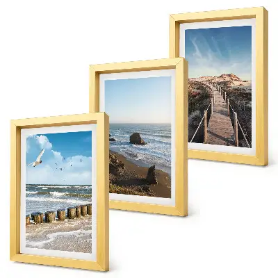 Lot de 3 tableaux représentant une vue de la plage avec les vagues, le ciel et une jetée