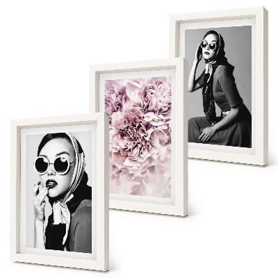 Ensemble de 3 tableaux Portraits élégants de femmes avec des fleurs roses
