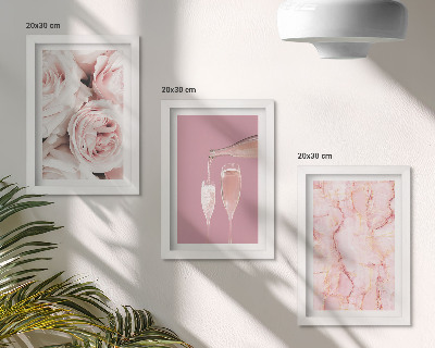 Mur de cadres Roses champagne et fond en marbre pastel