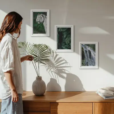 Lot de 3 tableaux représentant des feuilles de tigre blanc et une cascade dans la nature