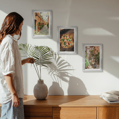 Lot de 3 tableaux Des rues charmantes avec des plantes et des pizzas italiennes