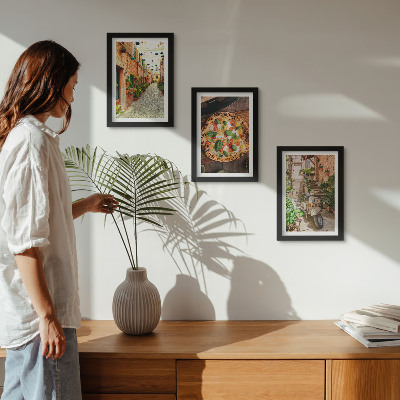 Lot de 3 tableaux Des rues charmantes avec des plantes et des pizzas italiennes