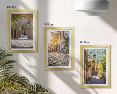 Mur de cadres rues charmantes bordées de bâtiments en pierre et de portails