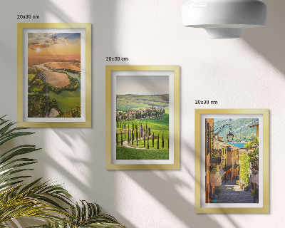 Lot de 3 tableaux Paysages italiens avec une rivière, des collines et une rue de ville