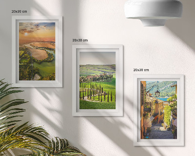 Lot de 3 tableaux Paysages italiens avec une rivière, des collines et une rue de ville