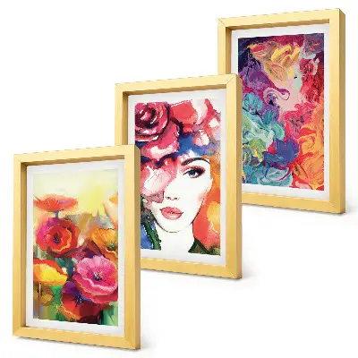 Mur de cadres fleurs aux couleurs intenses avec portrait de femme abstrait