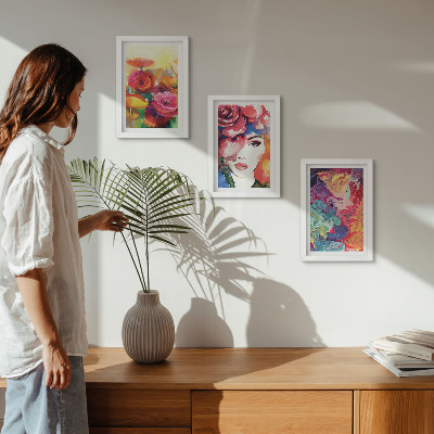 Mur de cadres Fleurs aux couleurs intenses, portrait de femme, abstrait