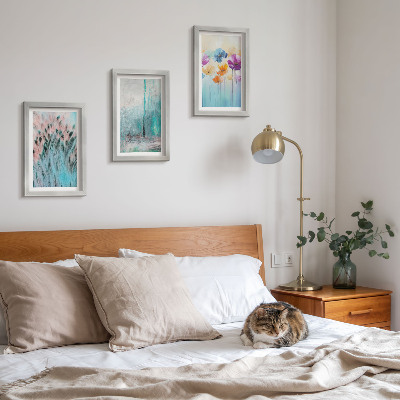 Lot de 3 tableaux Des fleurs sur un fond de couleurs pastel et de motifs délicats