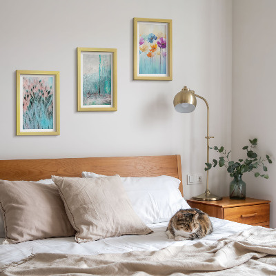Lot de 3 tableaux Des fleurs sur un fond de couleurs pastel et de motifs délicats