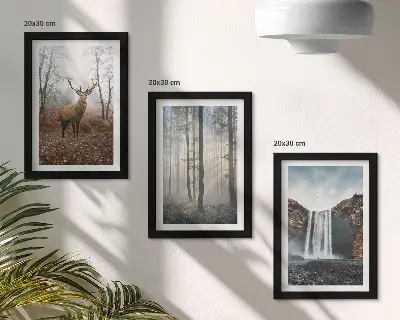 Ensemble de 3 tableaux représentant des paysages forestiers avec une nature sauvage et des cerfs