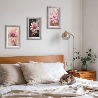 Mur de cadres Compositions florales dans les tons de rose et de blanc