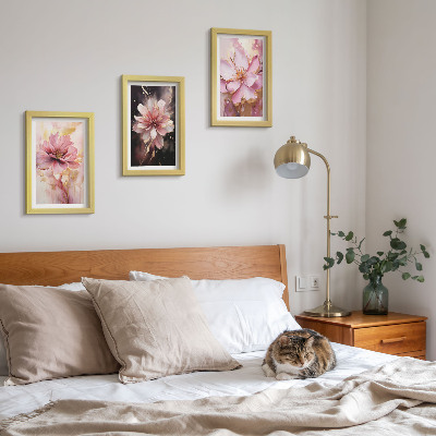 Mur de cadres Compositions florales dans les tons de rose et de blanc