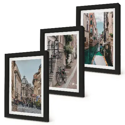 Lot de 3 tableaux représentant des rues vénitiennes avec leur architecture et leurs canaux