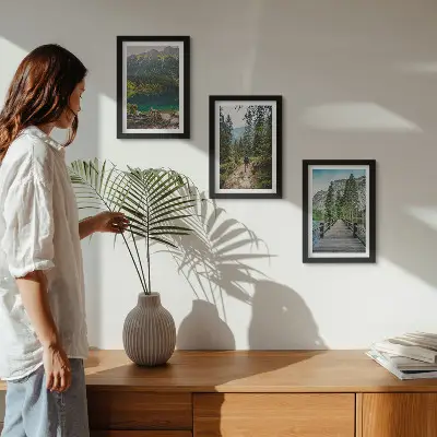 Ensemble de 3 tableaux représentant des montagnes, des lacs, des forêts et des sentiers dans la nature