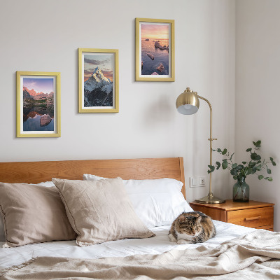 Mur de cadres Paysages de montagne avec de l'eau et des rochers en arrière-plan