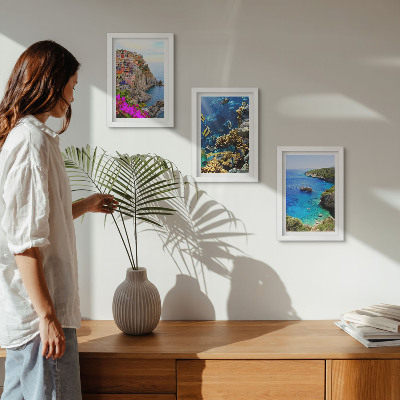 Lot de 3 tableaux Vue sur la mer avec des maisons colorées et un récif corallien