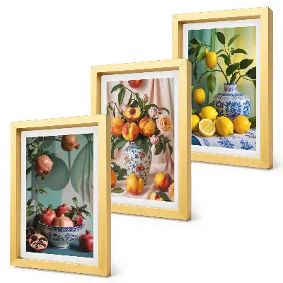 Ensemble de 3 tableaux représentant des grenades, des pêches et des citrons dans des vases