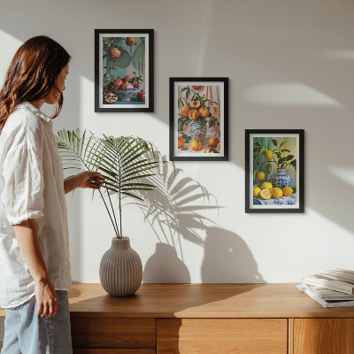 Ensemble de 3 tableaux Grenades, pêches et citrons dans des vases