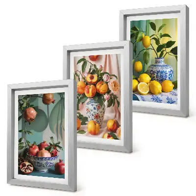 Ensemble de 3 tableaux représentant des grenades, des pêches et des citrons dans des vases
