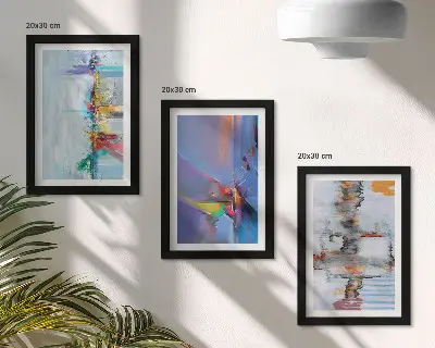 Mur de cadres avec compositions de peinture abstraite