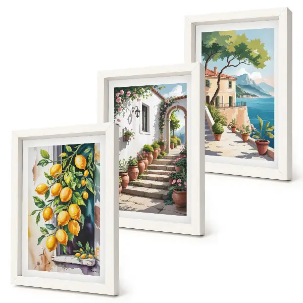 Mur de cadres représentant des citrons sur un fond de fleurs et de vue sur la mer