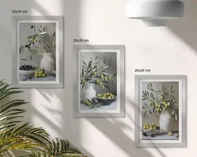Ensemble de 3 tableaux représentant des olives dans des vases avec des branches sur fond gris