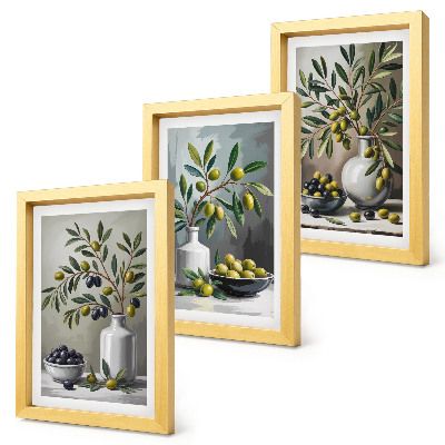 Mur de cadres Olives dans des plats en céramique sur fond gris