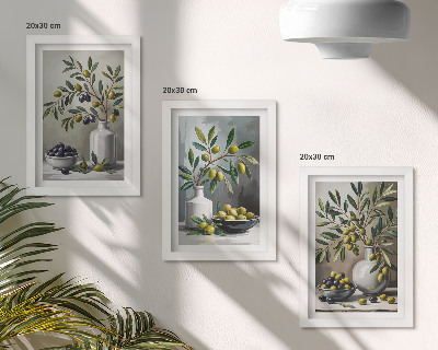 Mur de cadres Olives dans des plats en céramique sur fond gris