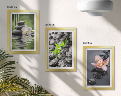 Ensemble de 3 tableaux Une paisible composition zen de pierres et de fleurs sur l'eau