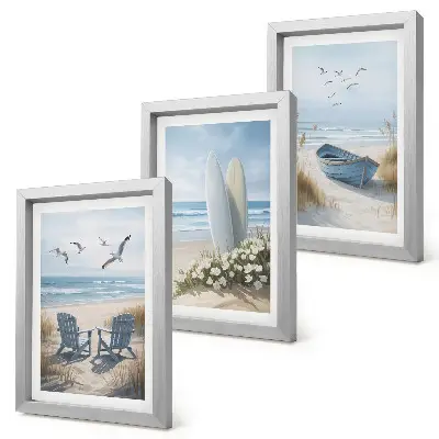 Ensemble de 3 tableaux représentant une plage avec des planches de surf, des bateaux et des oiseaux