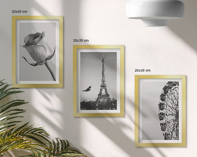 Mur de cadres Tour Eiffel rose et grande roue en monochrome