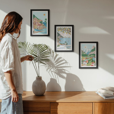 Mur de cadres Vue sur la mer avec des maisons aux couleurs pastel