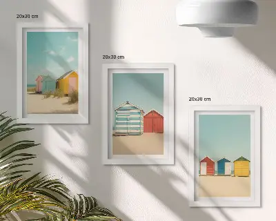 Ensemble de 3 tableaux représentant des maisons de plage colorées par une journée ensoleillée