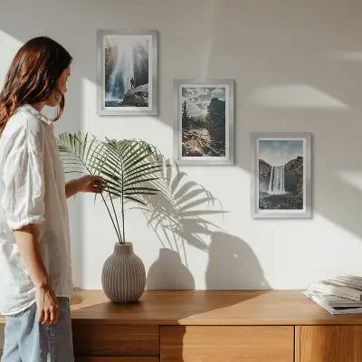Ensemble de 3 tableaux représentant des cascades et des paysages naturels de montagne