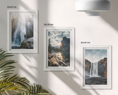 Ensemble de 3 tableaux Des cascades dans les montagnes, avec de magnifiques paysages naturels