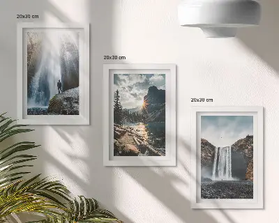 Ensemble de 3 tableaux représentant des cascades et des paysages naturels de montagne
