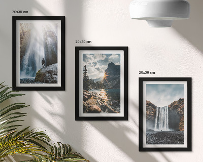 Ensemble de 3 tableaux Des cascades dans les montagnes, avec de magnifiques paysages naturels