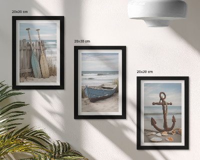 Ensemble de 3 tableaux Une plage avec une barque et une ancre dans le sable