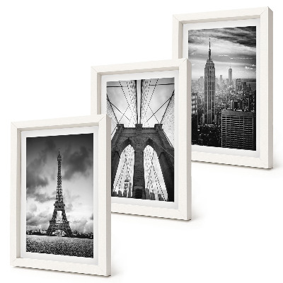 Mur de cadres Tours et ponts aux teintes monochromes